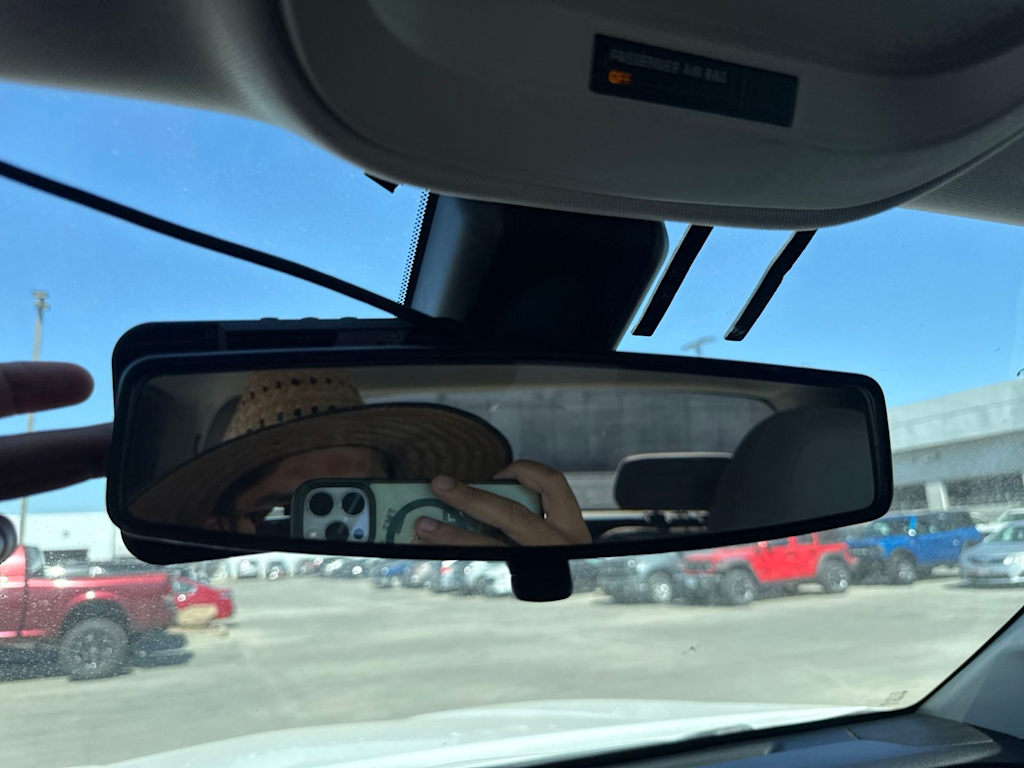 Thumbnail: 2021 Chevrolet Colorado - 21