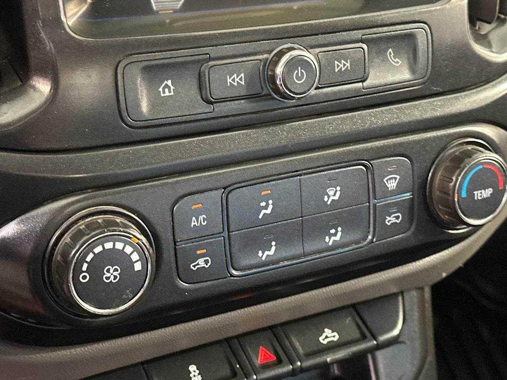 Thumbnail: 2019 Chevrolet Colorado - 24