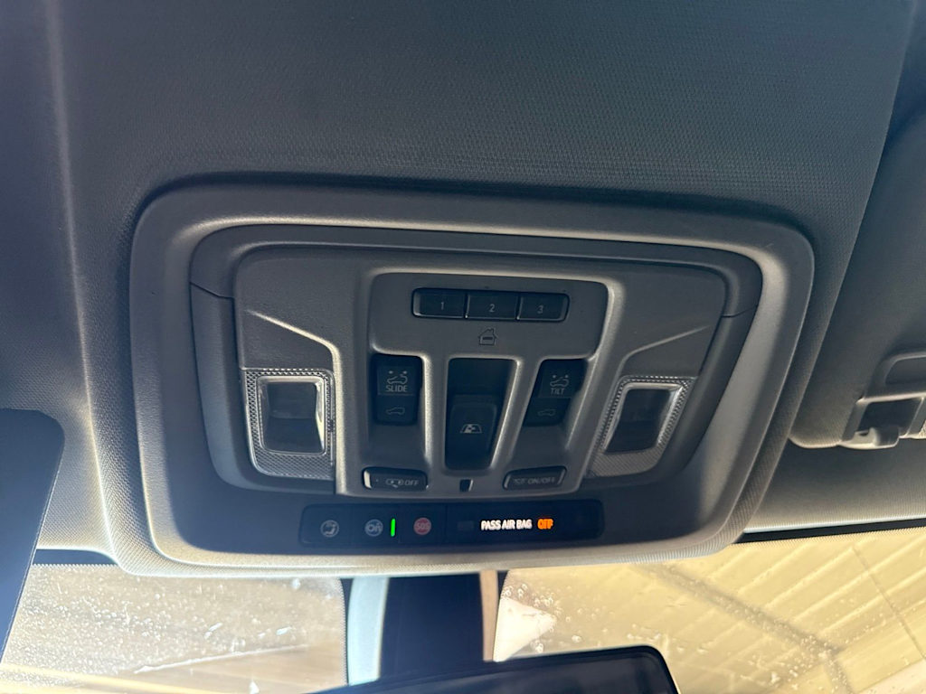 Thumbnail: 2021 Chevrolet Silverado 1500 - 30
