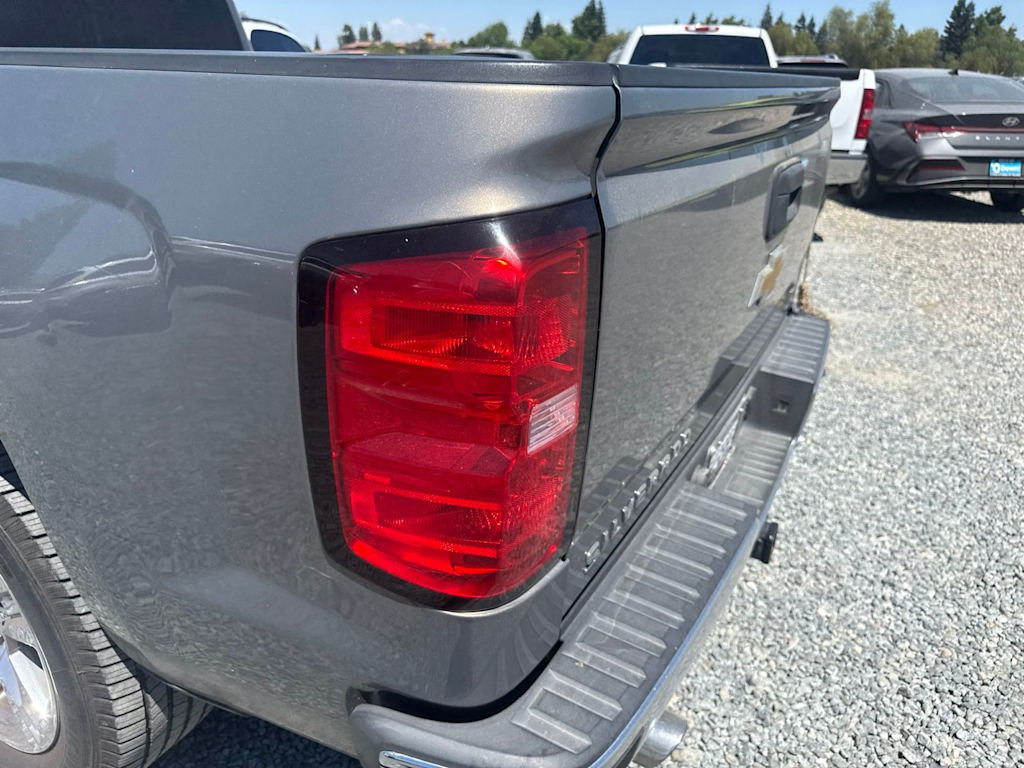 Thumbnail: 2017 Chevrolet Silverado 1500 - 16