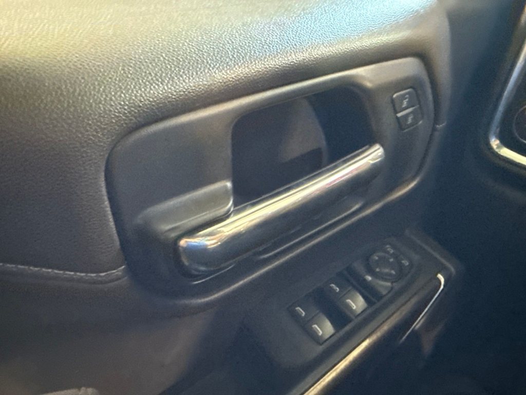Thumbnail: 2020 Chevrolet Silverado 1500 - 24
