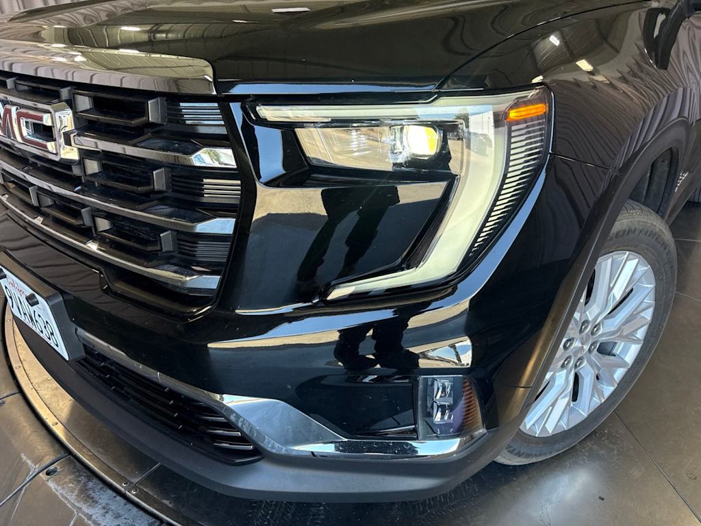 Thumbnail: 2026 GMC Acadia - 18
