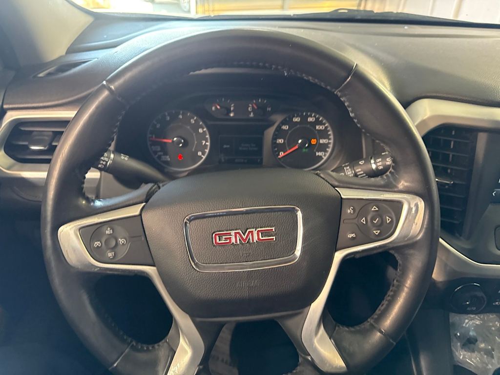 Thumbnail: 2017 GMC Acadia - 2