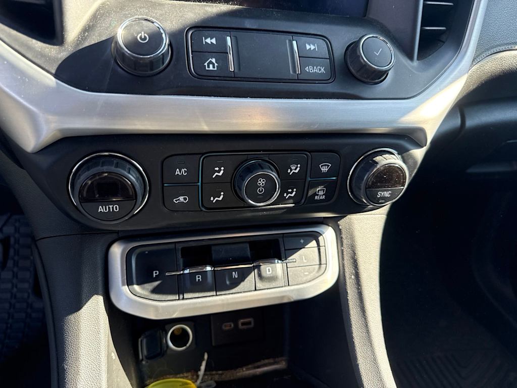 Thumbnail: 2020 GMC Acadia - 23
