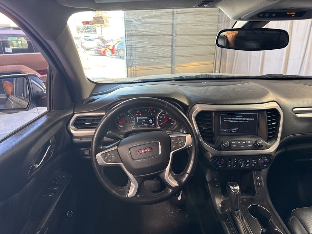 Thumbnail: 2017 GMC Acadia - 2