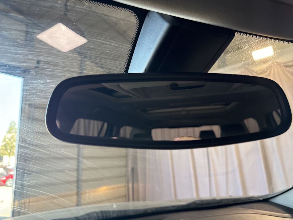 Thumbnail: 2017 GMC Acadia - 21