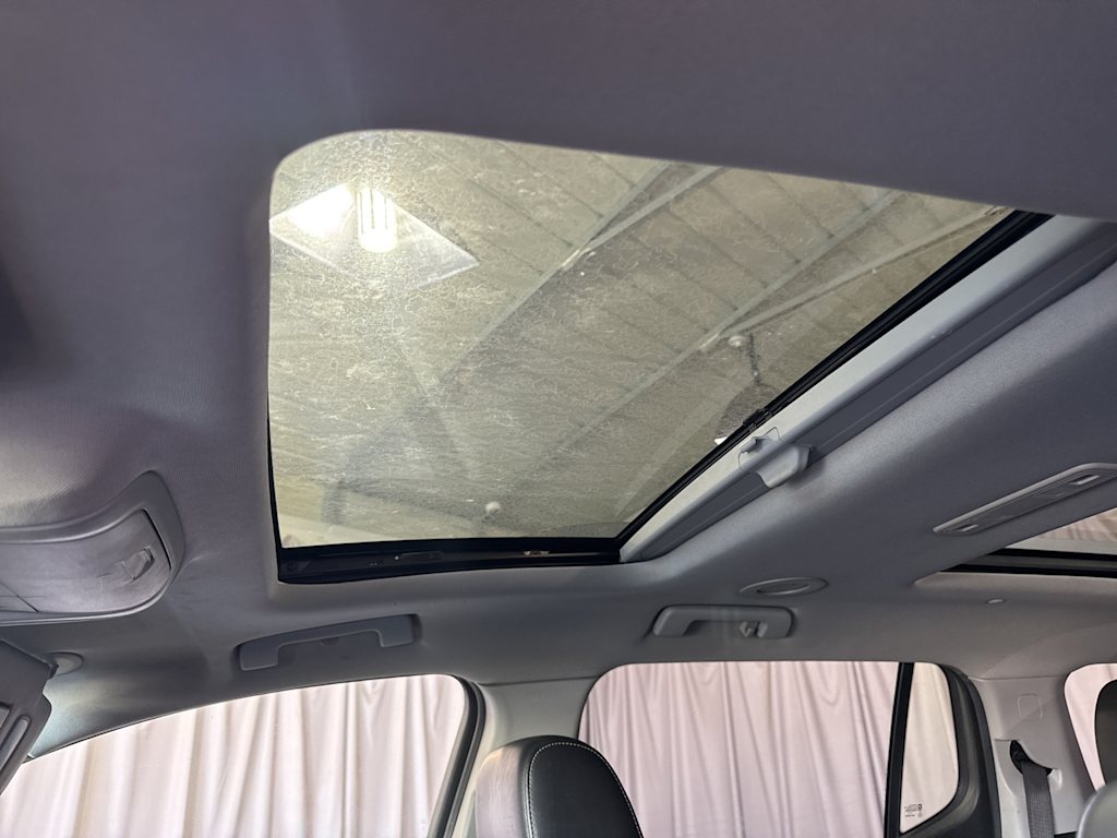 Thumbnail: 2017 GMC Acadia - 23