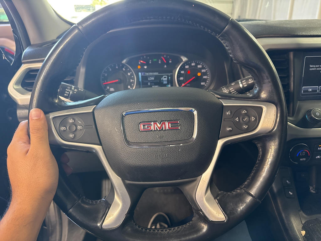 Thumbnail: 2017 GMC Acadia - 9