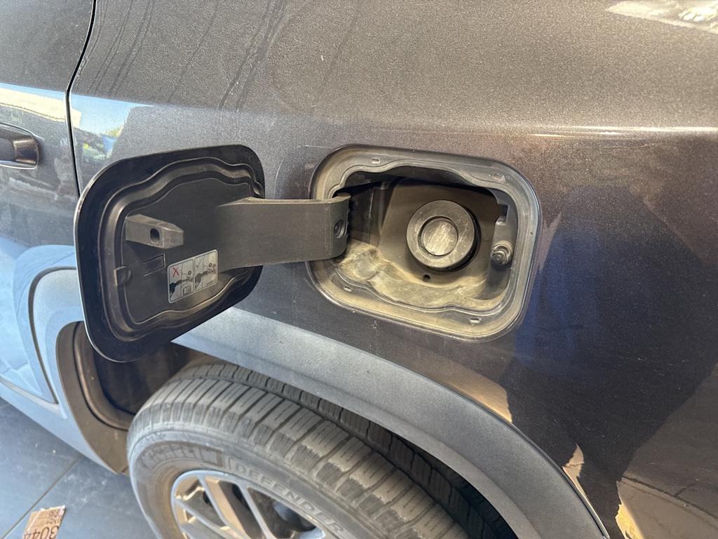 Thumbnail: 2017 GMC Acadia - 11