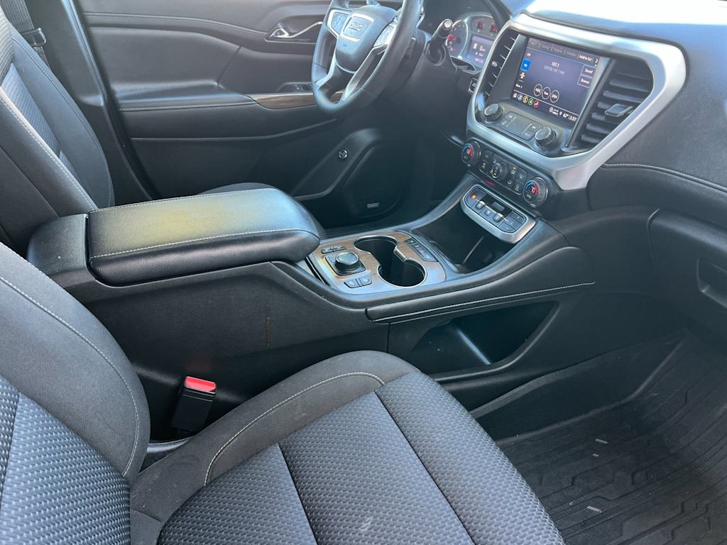 Thumbnail: 2022 GMC Acadia - 10