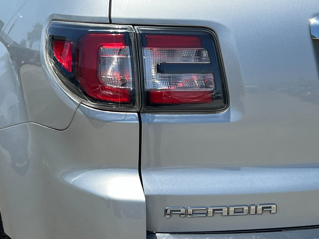 Thumbnail: 2015 GMC Acadia - 29
