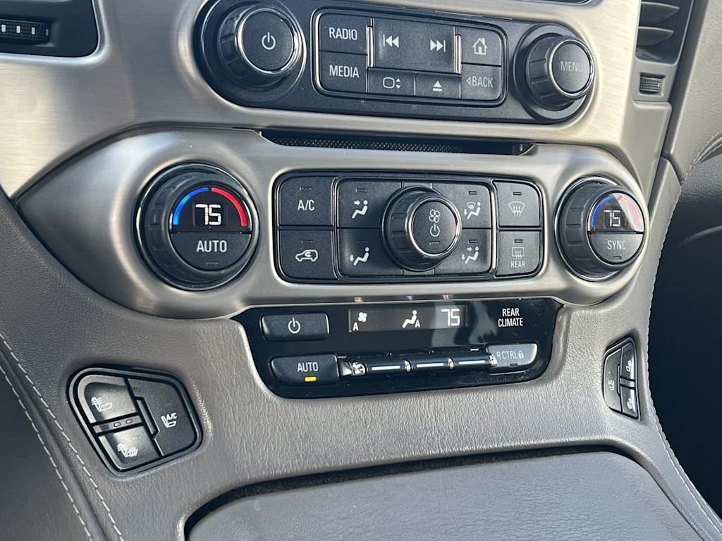 Thumbnail: 2016 GMC Yukon - 26