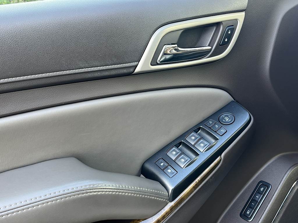 Thumbnail: 2016 GMC Yukon - 21