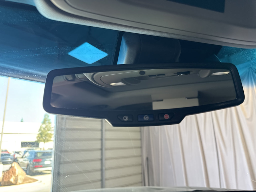 Thumbnail: 2016 GMC Yukon - 22