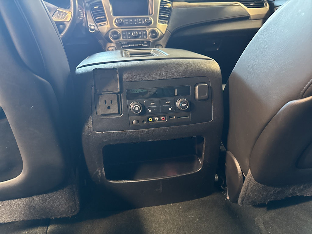 Thumbnail: 2016 GMC Yukon - 19