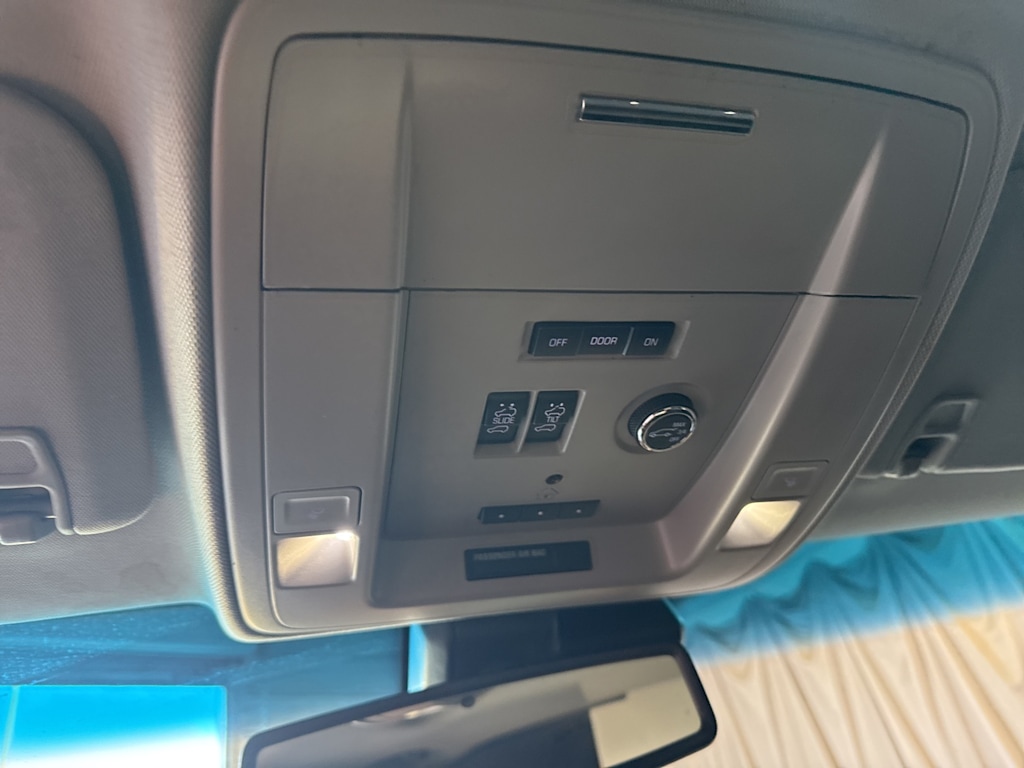 Thumbnail: 2016 GMC Yukon - 23