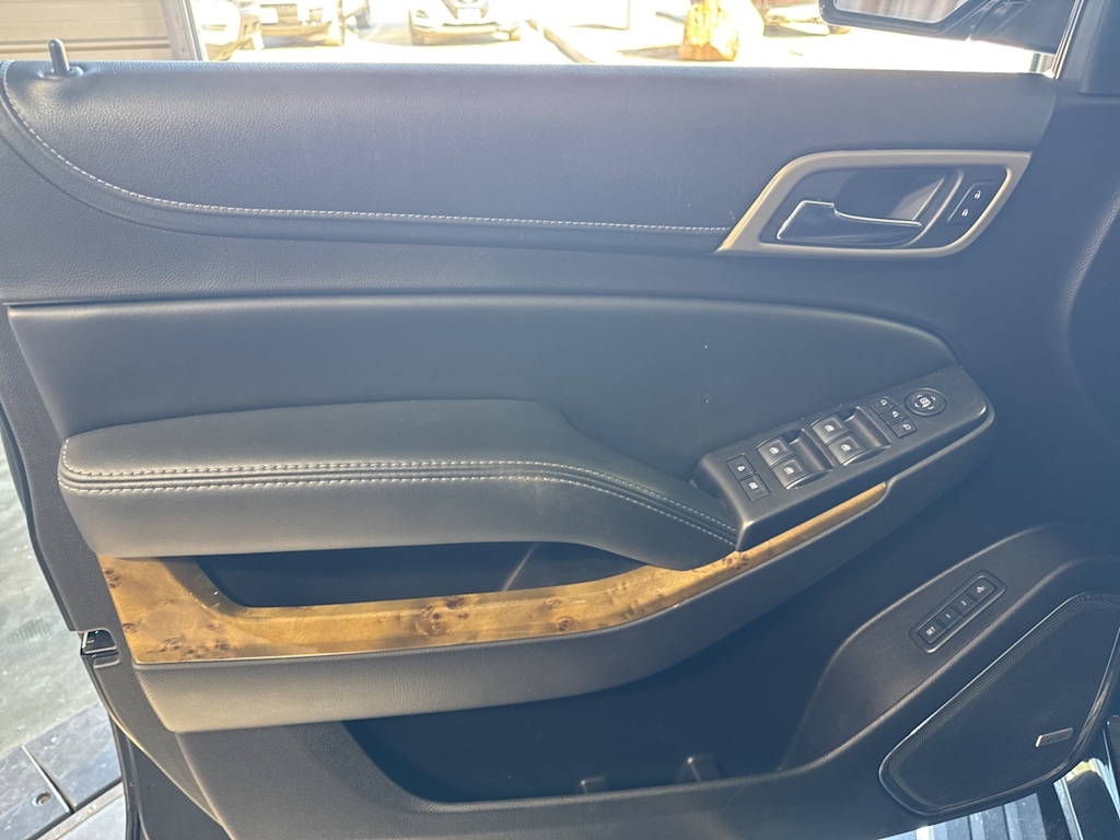 Thumbnail: 2016 GMC Yukon - 21