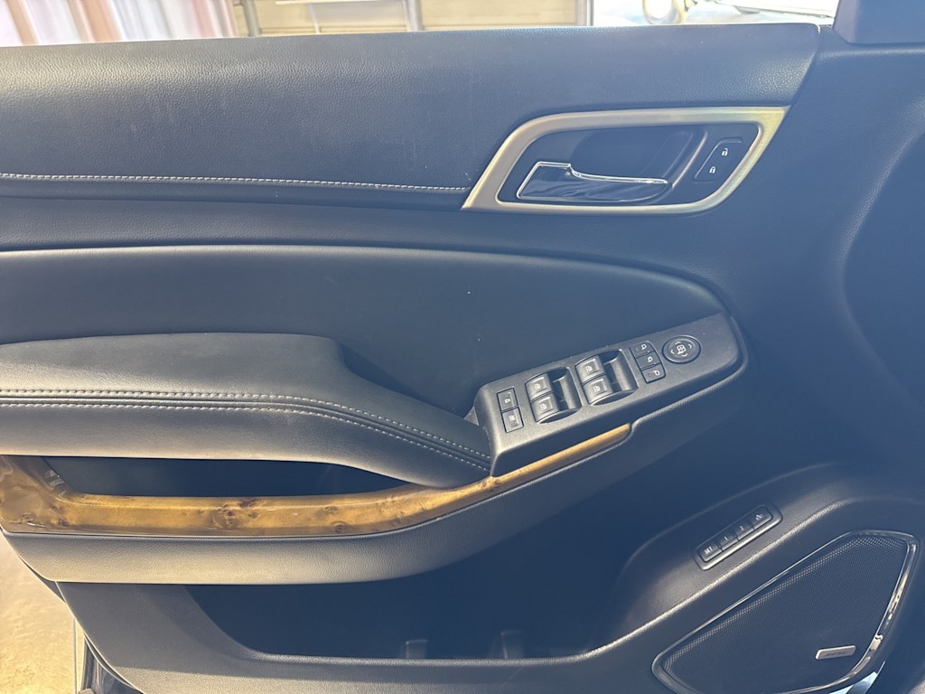 Thumbnail: 2016 GMC Yukon - 26