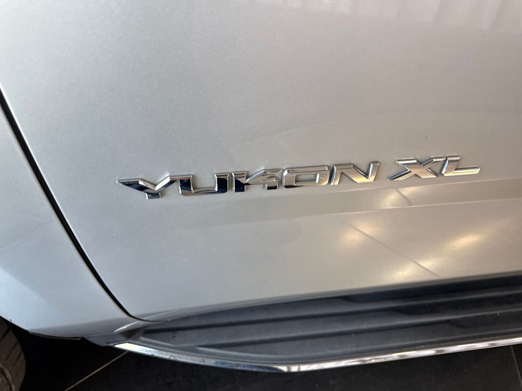 Thumbnail: 2017 GMC Yukon XL - 6
