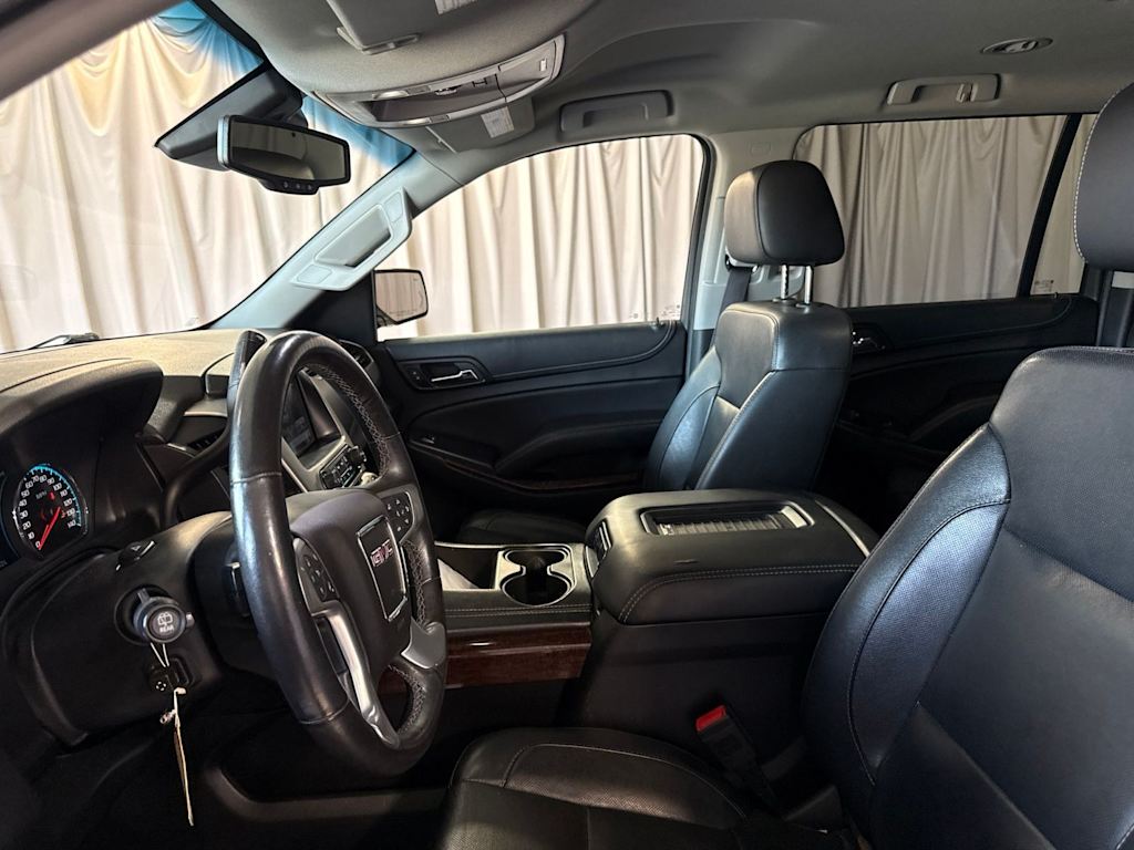 Thumbnail: 2017 GMC Yukon XL - 8