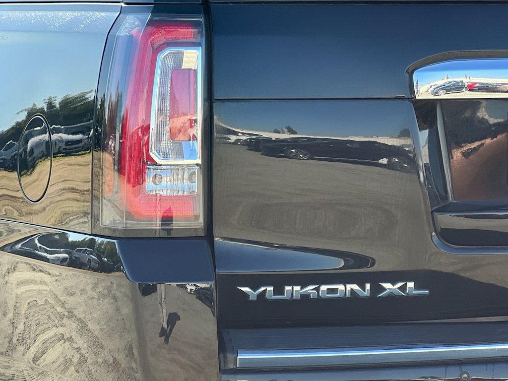 2015 GMC Yukon XL Denali 31