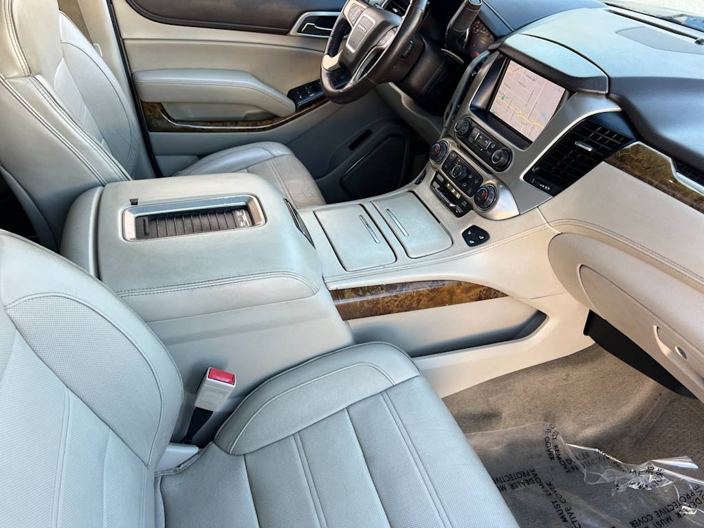 2015 GMC Yukon XL Denali 11