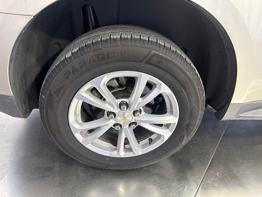 Thumbnail: 2016 Chevrolet Equinox - 19
