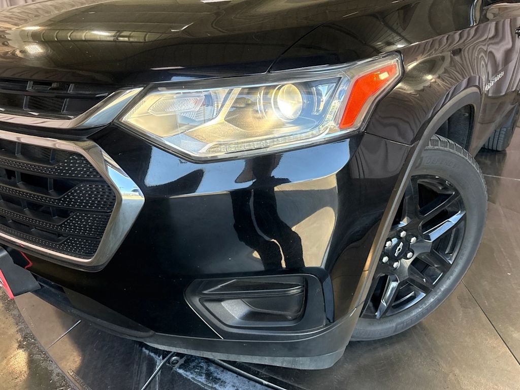 Thumbnail: 2020 Chevrolet Traverse - 17
