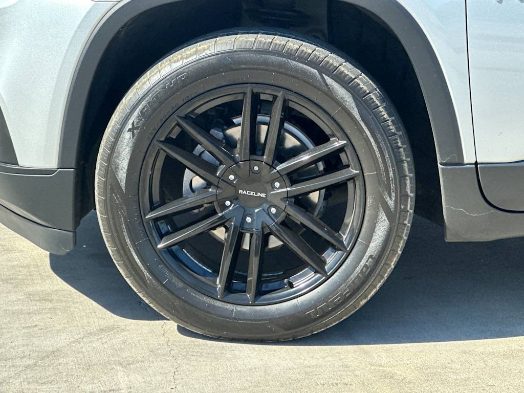 Thumbnail: 2020 Chevrolet Traverse - 8