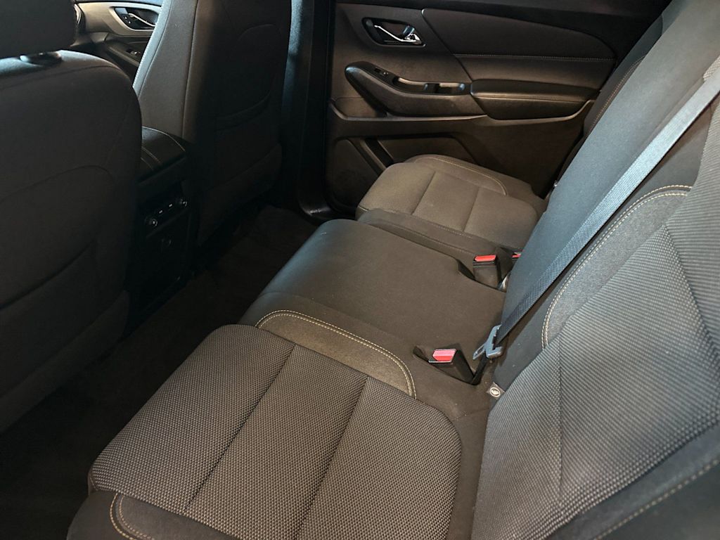 Thumbnail: 2020 Chevrolet Traverse - 11