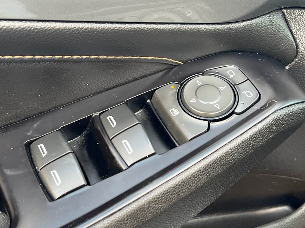 Thumbnail: 2018 Chevrolet Traverse - 23