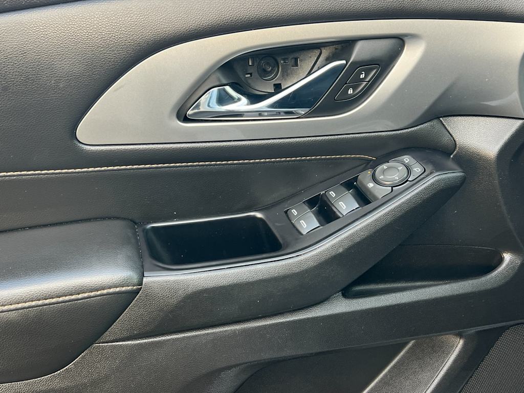 Thumbnail: 2018 Chevrolet Traverse - 22