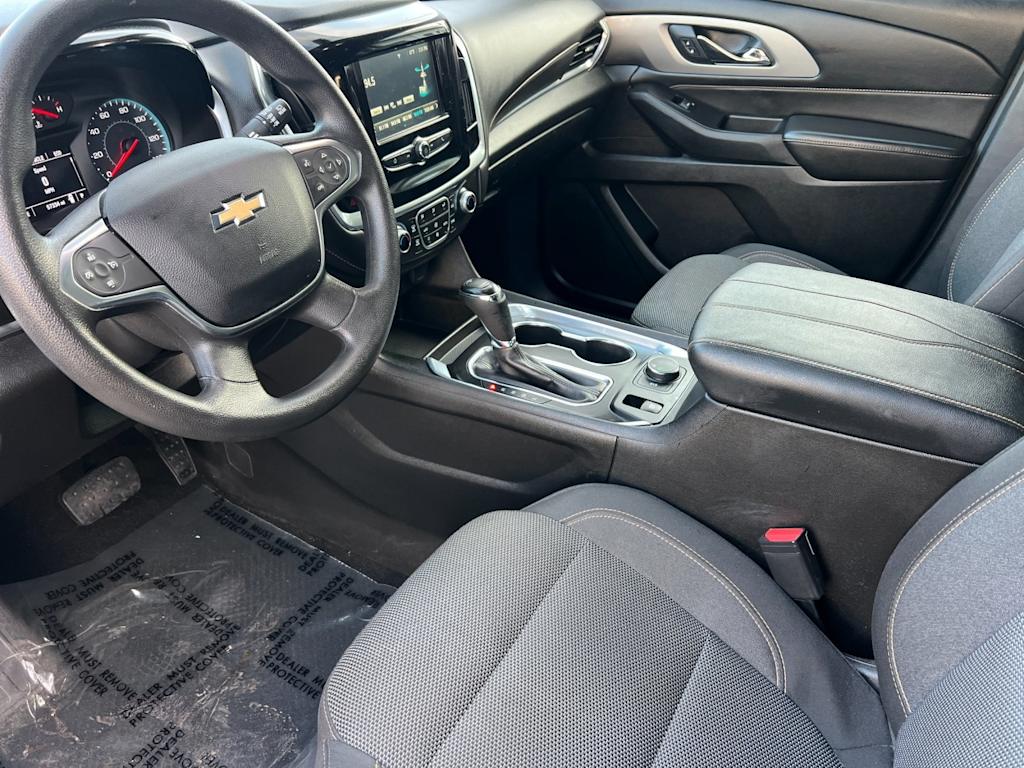 Thumbnail: 2018 Chevrolet Traverse - 9