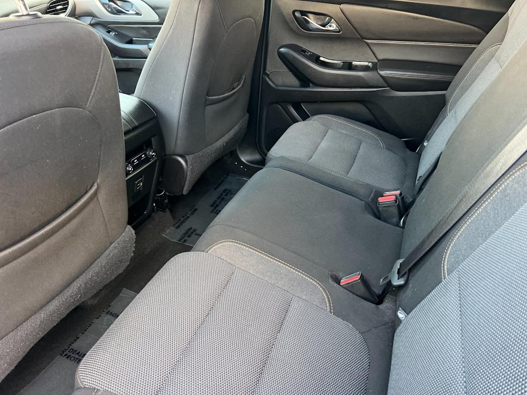 Thumbnail: 2018 Chevrolet Traverse - 10