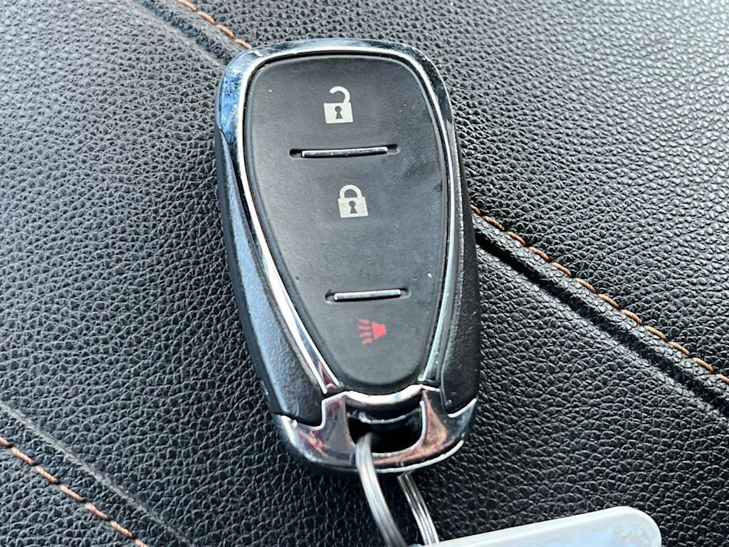 Thumbnail: 2018 Chevrolet Traverse - 17