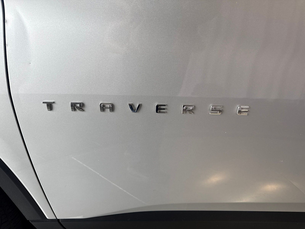 Thumbnail: 2018 Chevrolet Traverse - 7