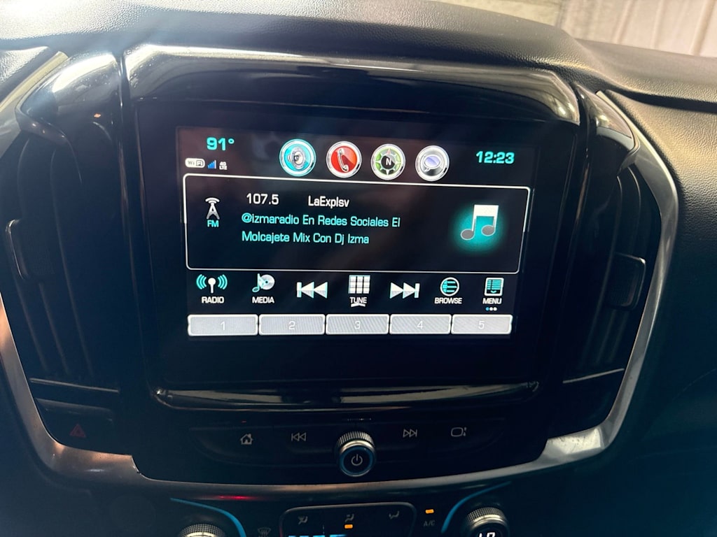 Thumbnail: 2018 Chevrolet Traverse - 29