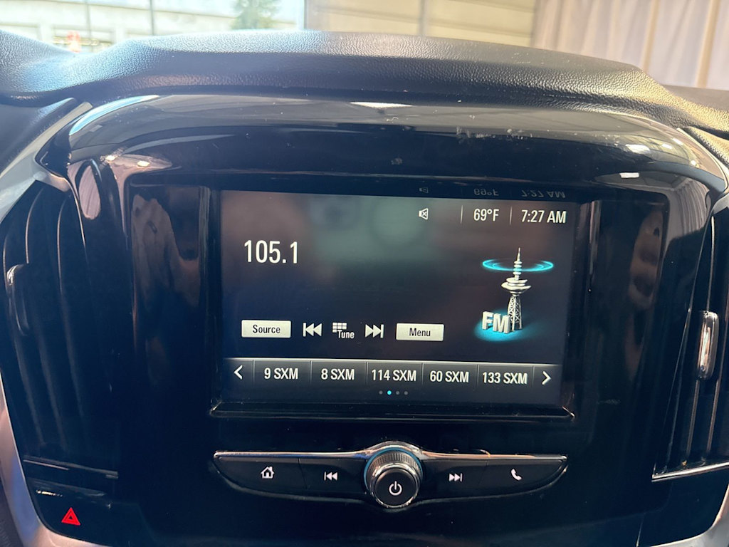 Thumbnail: 2018 Chevrolet Traverse - 10