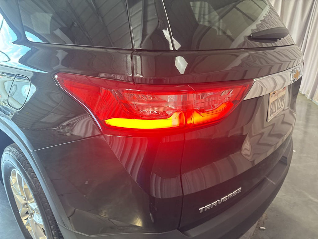 Thumbnail: 2018 Chevrolet Traverse - 19