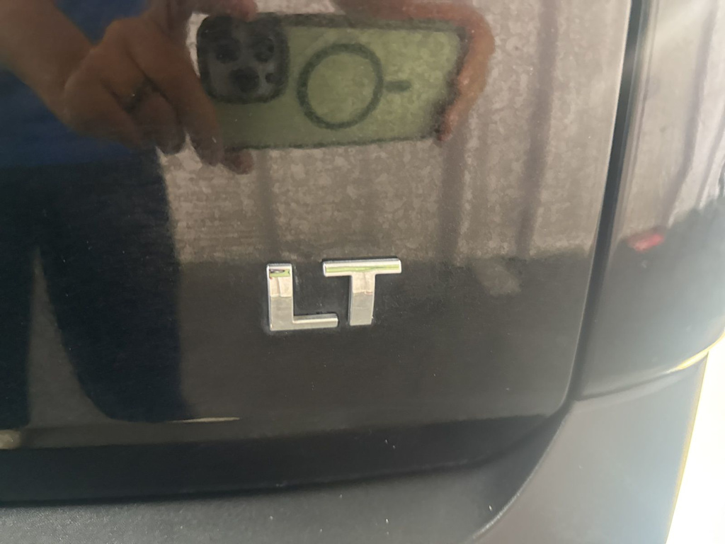 Thumbnail: 2018 Chevrolet Traverse - 21