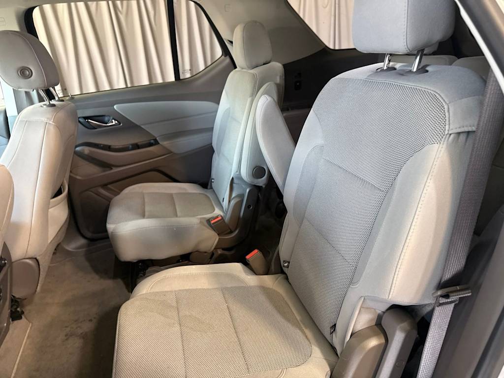 Thumbnail: 2020 Chevrolet Traverse - 11