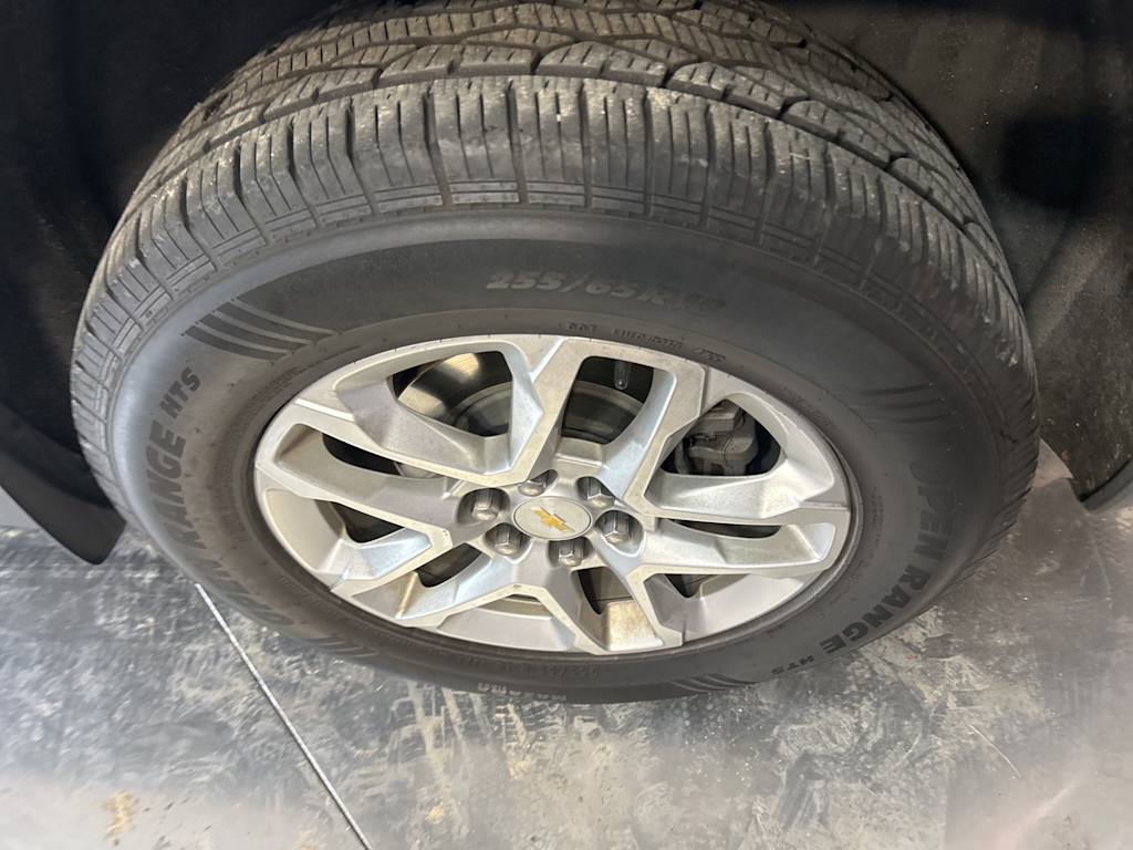 Thumbnail: 2018 Chevrolet Traverse - 24