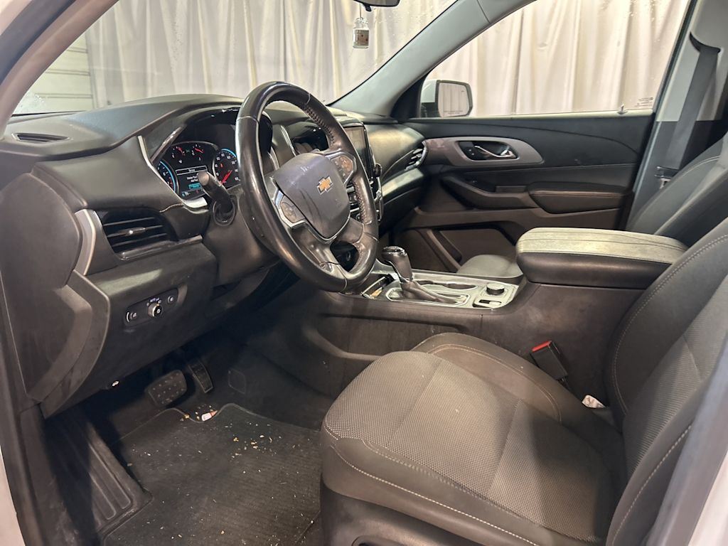 Thumbnail: 2018 Chevrolet Traverse - 6