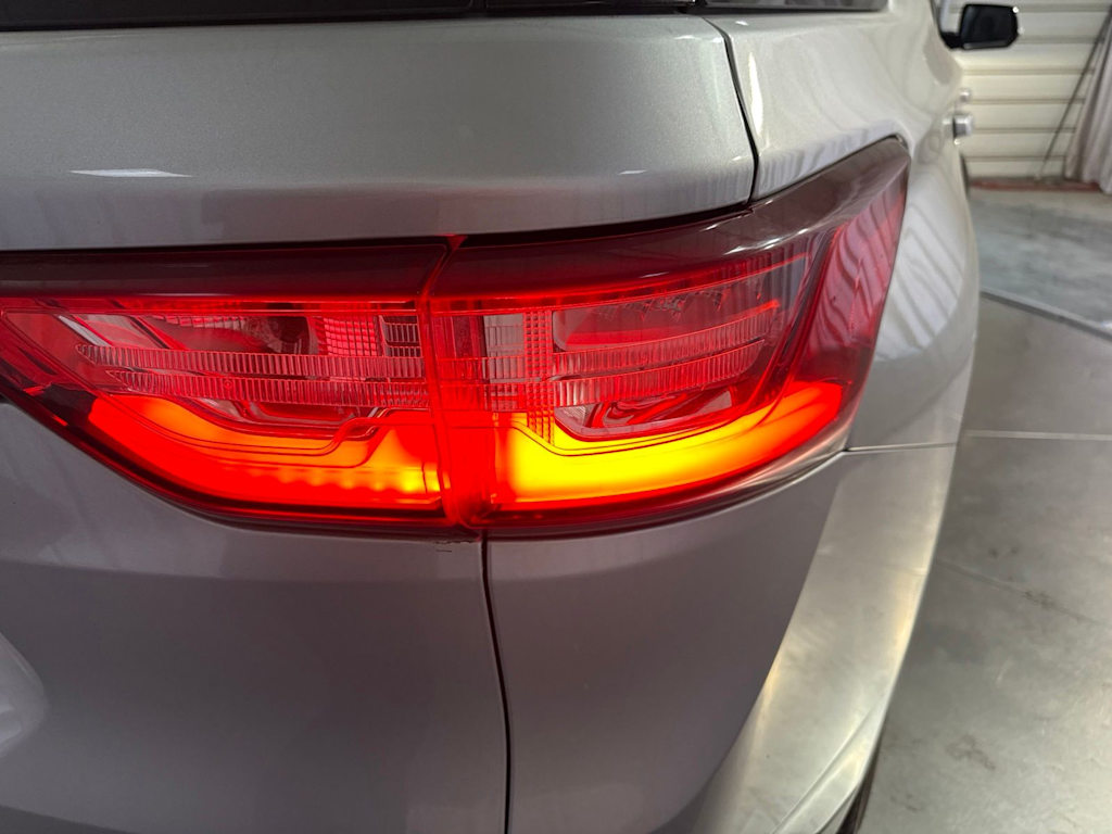 Thumbnail: 2019 Chevrolet Traverse - 18