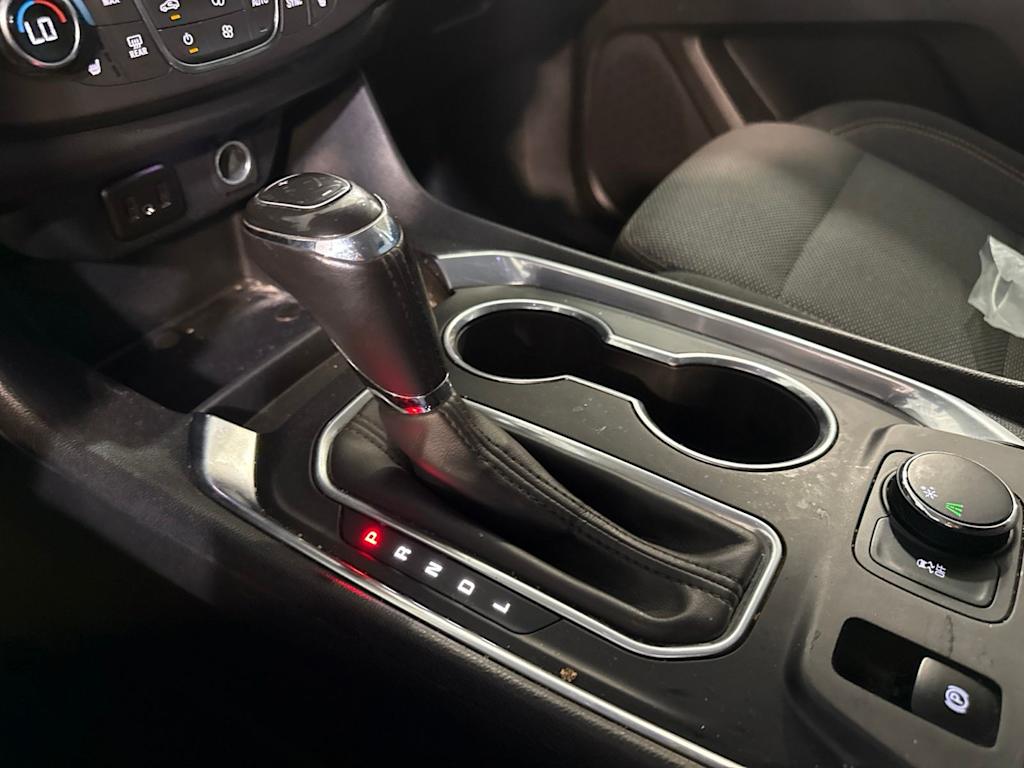 Thumbnail: 2019 Chevrolet Traverse - 24