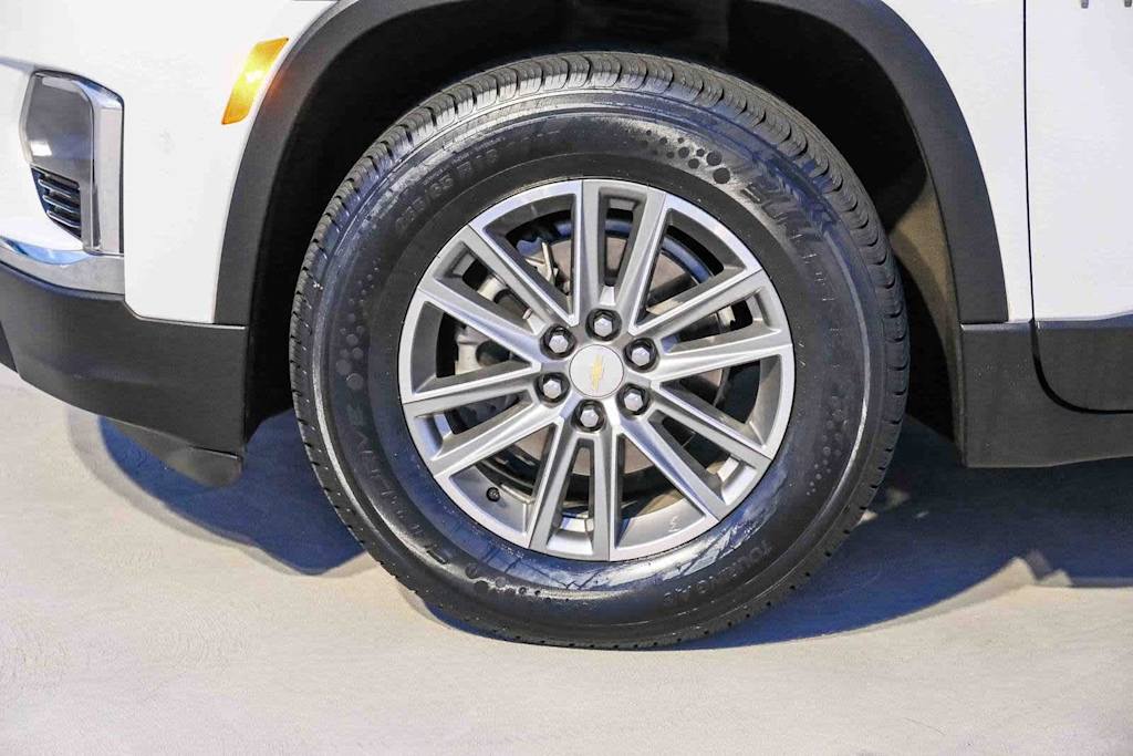 Thumbnail: 2023 Chevrolet Traverse - 20