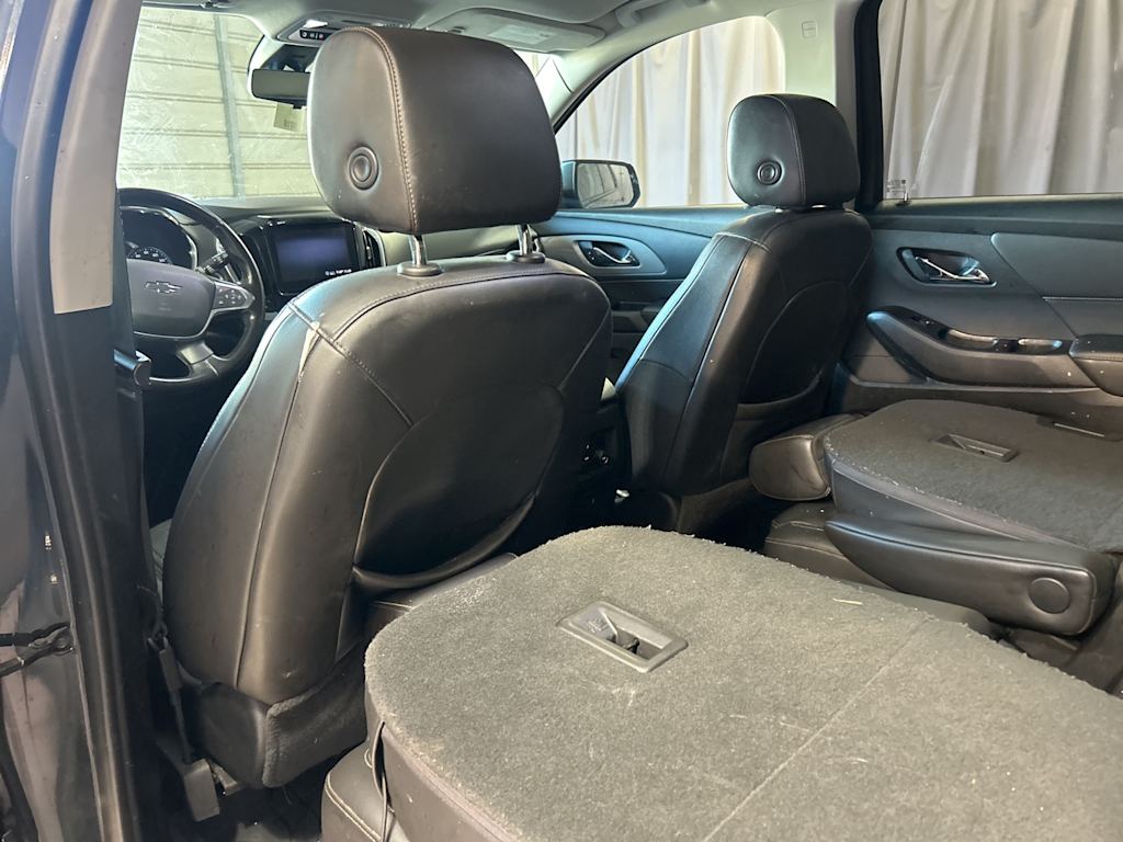 Thumbnail: 2020 Chevrolet Traverse - 10