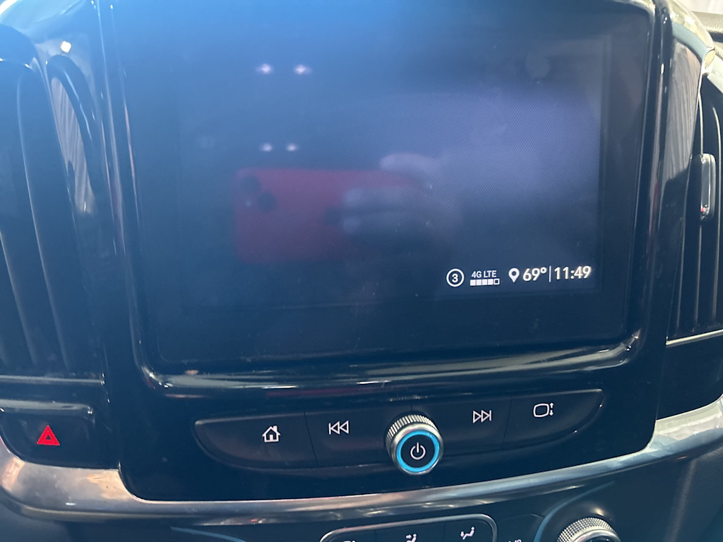 Thumbnail: 2020 Chevrolet Traverse - 11