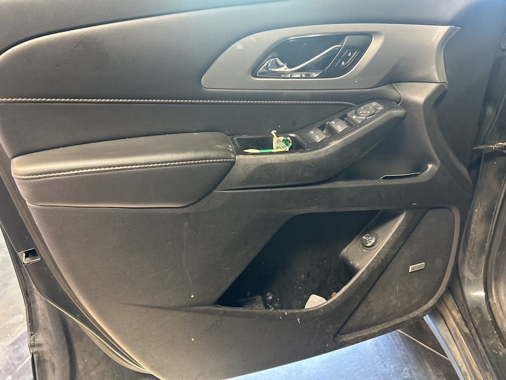 Thumbnail: 2020 Chevrolet Traverse - 30