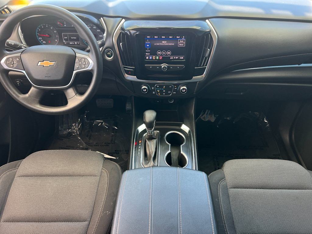 Thumbnail: 2021 Chevrolet Traverse - 2